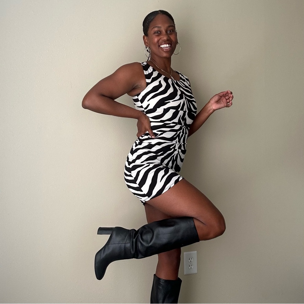 Bisou Bisou Zebra Print Dress Size 4